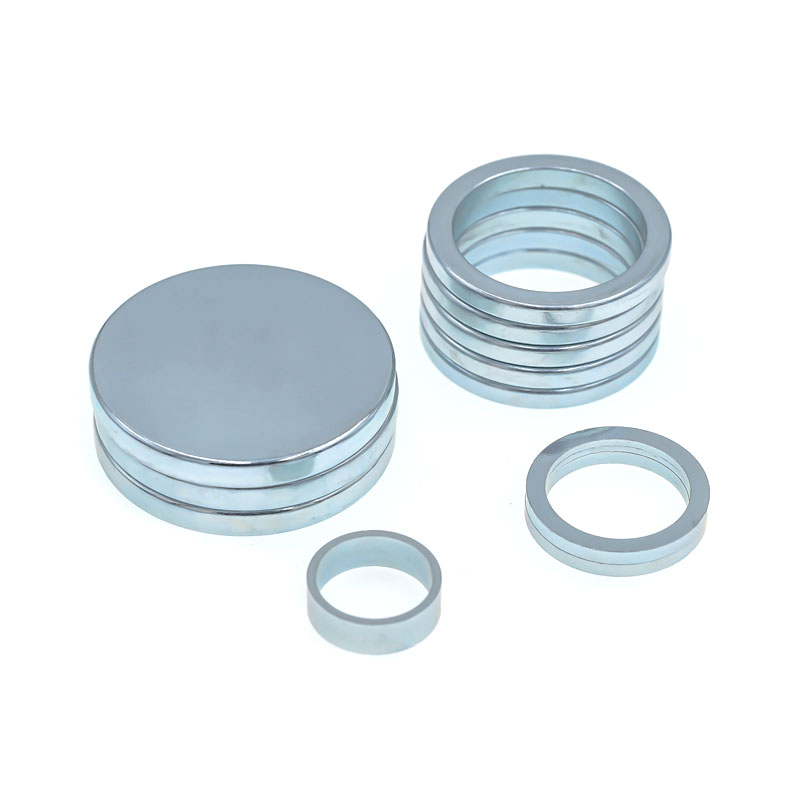 জুম মোটর চুম্বক